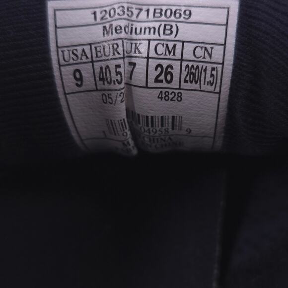 Brooks Levitate 5 Athletic Running Shoe Womens Size 9 1203571B069 Gray White - Picture 10 of 10